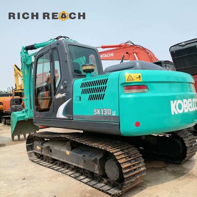 Bucket linkage and digging teeth of a 2017 Kobelco SK130LC excavator, 500 hours, $20,833